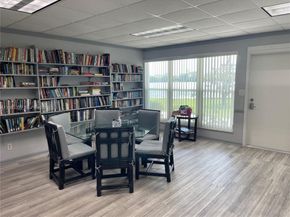 2300 Park Ln 208, Hollywood FL 33021