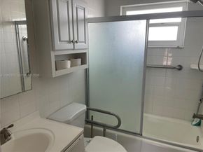 2300 Park Ln 208, Hollywood FL 33021