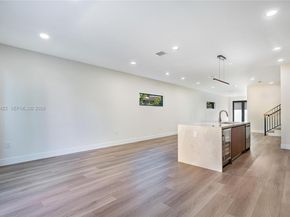 283 NW 52 St 283, Miami FL 33127