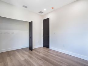 283 NW 52 St 283, Miami FL 33127