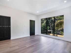 283 NW 52 St 283, Miami FL 33127