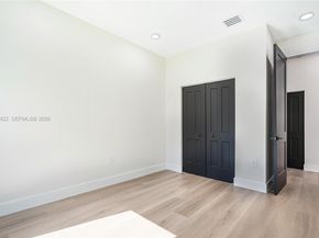 283 NW 52 St 283, Miami FL 33127