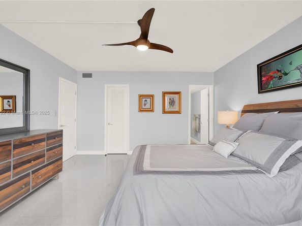 521 N Riverside Dr 707, Pompano Beach FL 33062