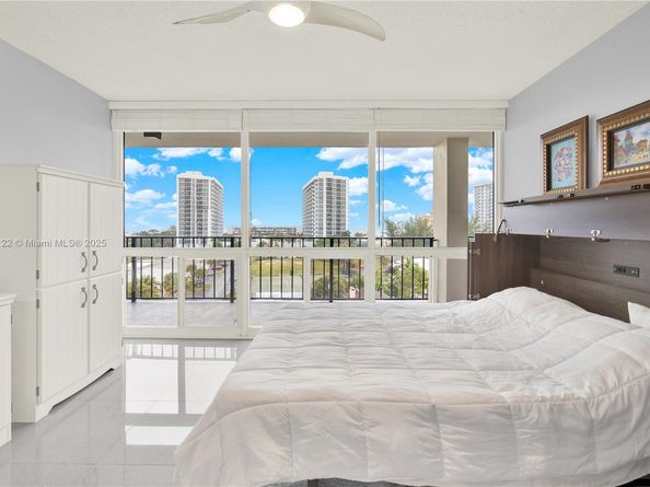 521 N Riverside Dr 707, Pompano Beach FL 33062