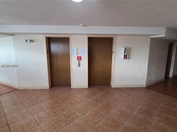 1300 SW 122nd Ave 4072, Miami FL 33184