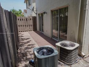805 NW 108th Ter 7L5, Pembroke Pines FL 33026