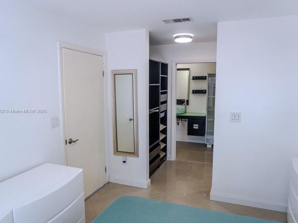 805 NW 108th Ter 7L5, Pembroke Pines FL 33026
