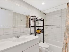 10525 SW 112th Ave 117, Miami FL 33176