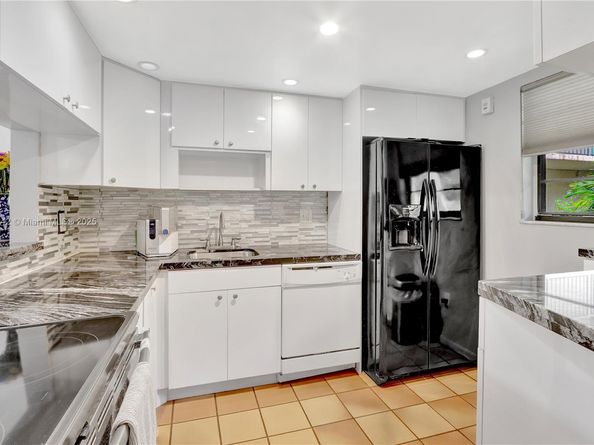 10525 SW 112th Ave 117, Miami FL 33176