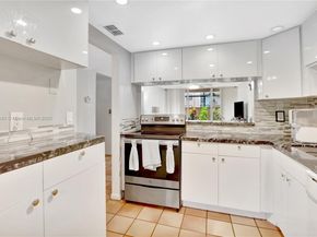 10525 SW 112th Ave 117, Miami FL 33176