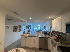 2801 N Palm Aire Dr 405, Pompano Beach FL 33069