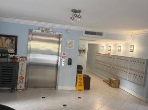 2801 N Palm Aire Dr 405, Pompano Beach FL 33069