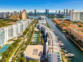 2950 NE 188th St 225, Aventura FL 33180