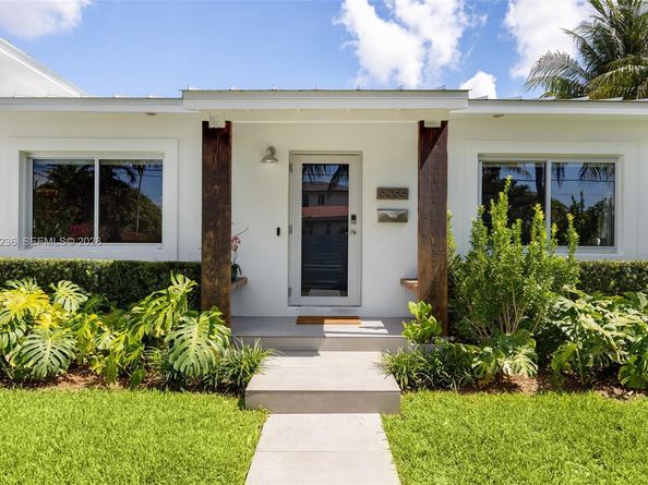 6055 SW 38th St, Miami FL 33155