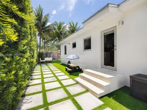 6055 SW 38th St, Miami FL 33155