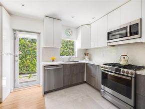 6055 SW 38th St, Miami FL 33155