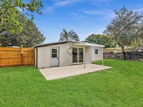 5710 Raleigh St, Hollywood FL 33021