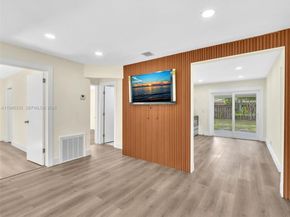 5710 Raleigh St, Hollywood FL 33021