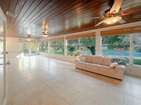 9350 SW 120th St, Miami FL 33176