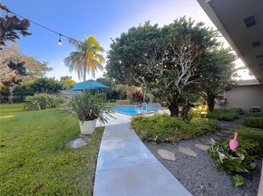 9350 SW 120th St, Miami FL 33176