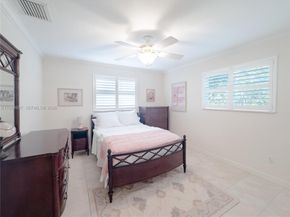 9350 SW 120th St, Miami FL 33176