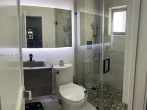 10035 Pan American Dr, Cutler Bay FL 33189