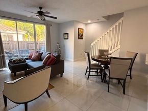 2279 NE 42nd Cir, Homestead FL 33033