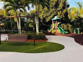 2279 NE 42nd Cir, Homestead FL 33033