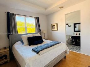 2279 NE 42nd Cir, Homestead FL 33033