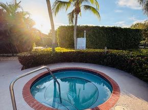 2279 NE 42nd Cir, Homestead FL 33033