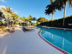 2279 NE 42nd Cir, Homestead FL 33033