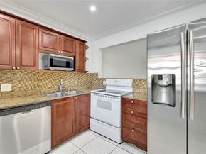 126 S Cypress Rd 729, Pompano Beach FL 33060