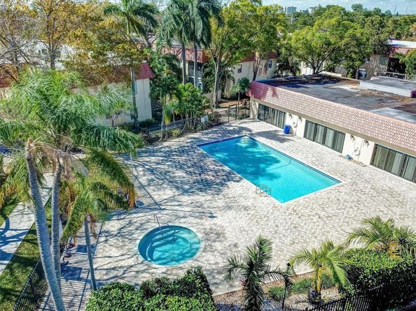 126 S Cypress Rd 729, Pompano Beach FL 33060