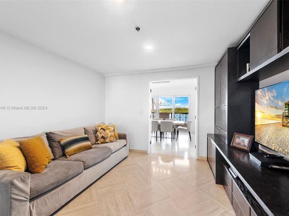 2444 Fisher Island Dr 5404, Miami Beach FL 33109
