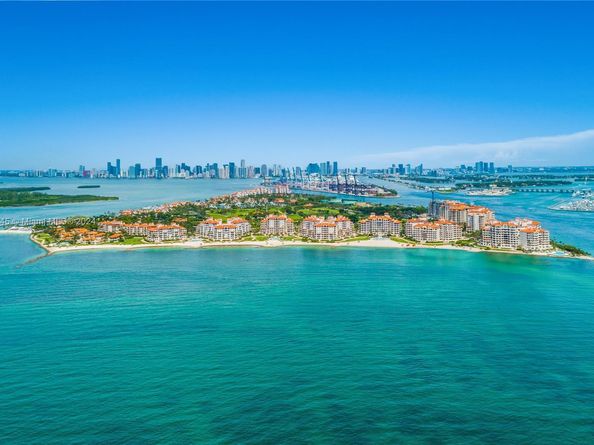 2444 Fisher Island Dr 5404, Miami Beach FL 33109
