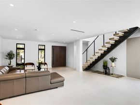 300 NE 48th St, Miami FL 33137