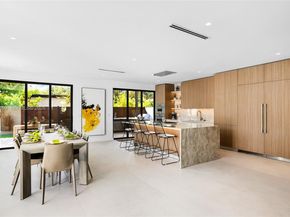 300 NE 48th St, Miami FL 33137