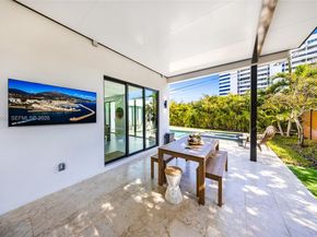 300 NE 48th St, Miami FL 33137