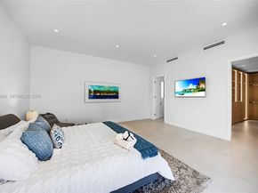 300 NE 48th St, Miami FL 33137