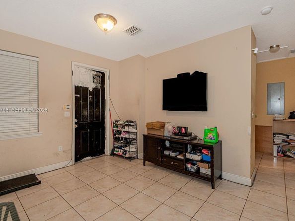 Undisclosed Address #A11978706, Miami FL 33157