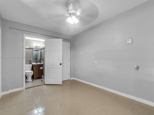 1231 Dunad Ave, Opa-Locka FL 33054