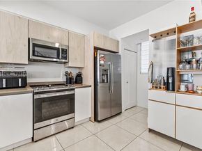 4150 N Oak Pl, Dania Beach FL 33314