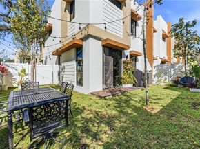 4150 N Oak Pl, Dania Beach FL 33314