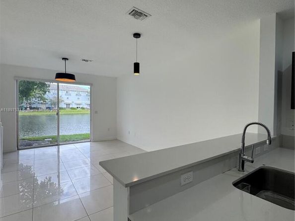 3441 NW 13th St, Lauderhill FL 33311