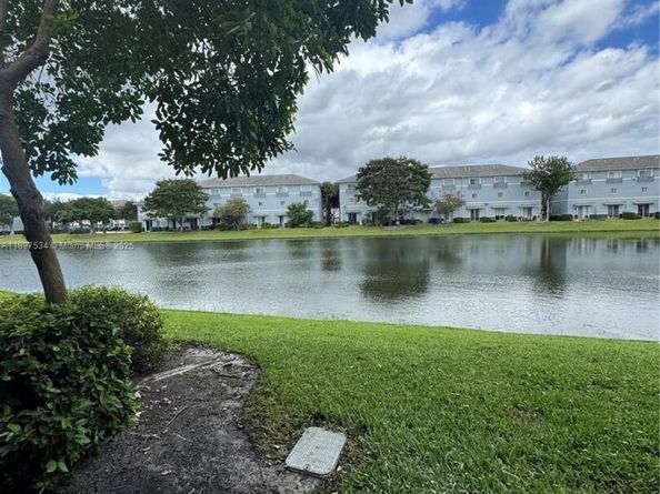 3441 NW 13th St, Lauderhill FL 33311