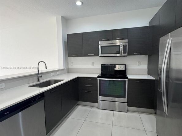 3441 NW 13th St, Lauderhill FL 33311