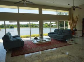 4511 King Palm Dr, Tamarac FL 33319