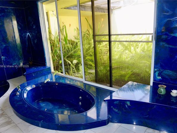 4511 King Palm Dr, Tamarac FL 33319