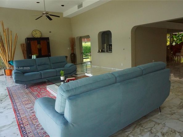 4511 King Palm Dr, Tamarac FL 33319