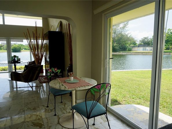 4511 King Palm Dr, Tamarac FL 33319